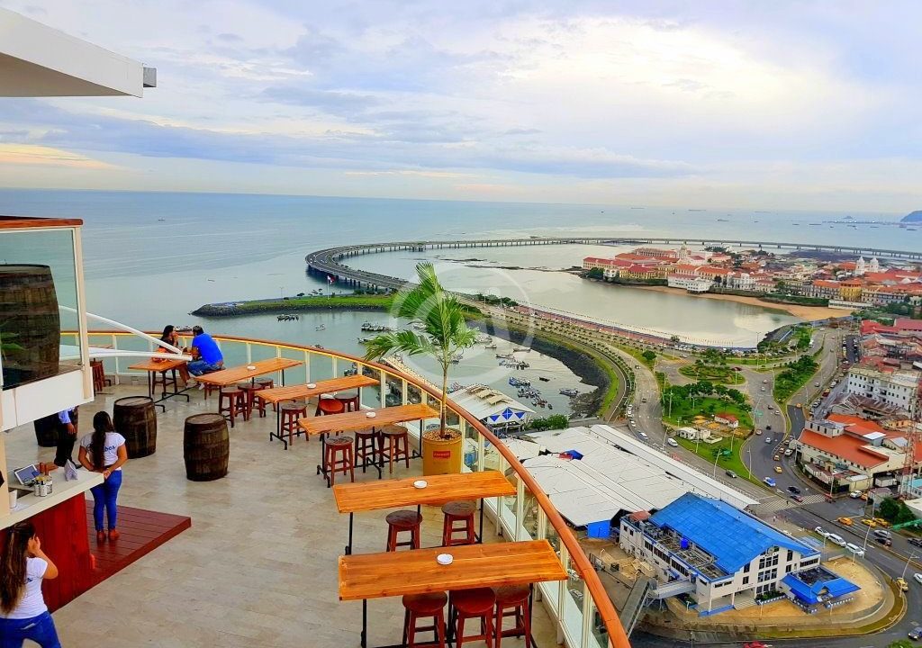 26. El Faro del Casco Antiguo. Venta Bay View Airbnb Av Balboa