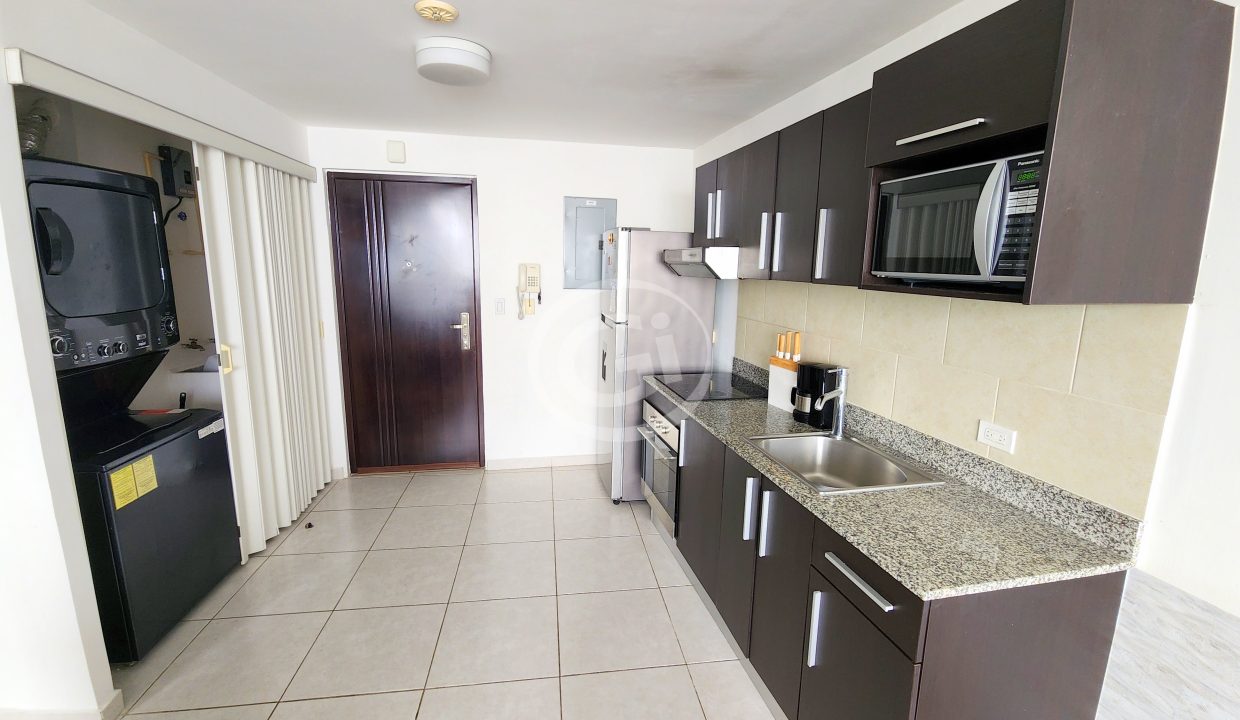 13. Cocina. Venta Bay View. Vista al Mar