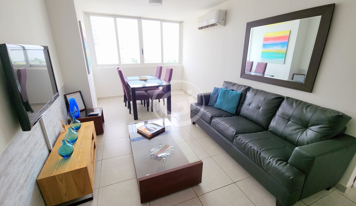 7. Sala Comedor. Venta Bay View. Vista al Mar