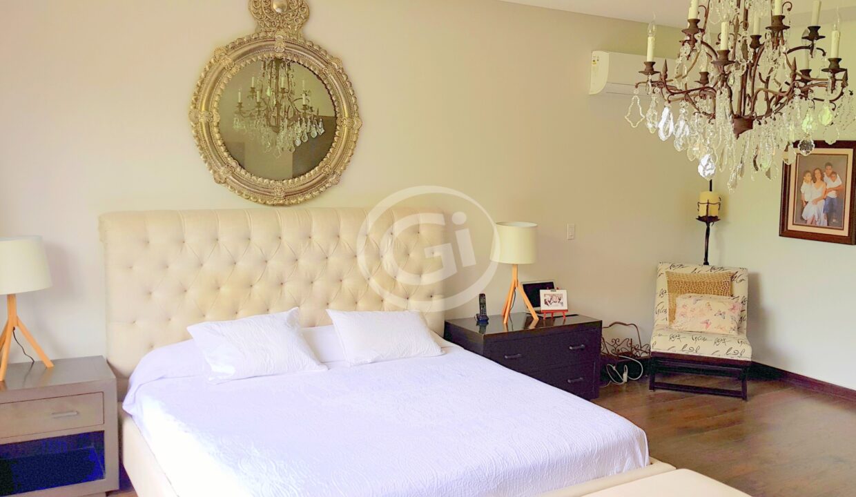 16. Habitación Principal. Embassy Club Venta de Casa. Clayton