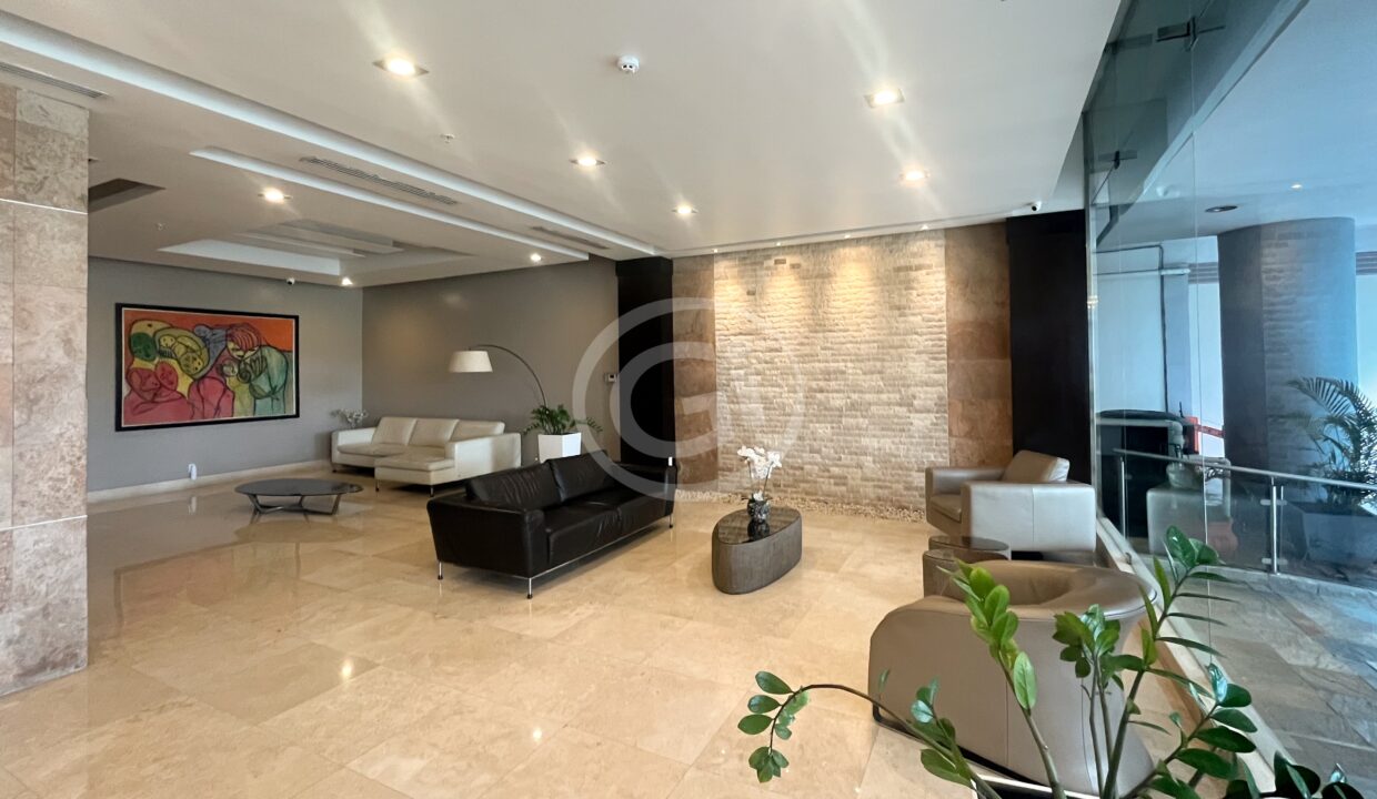 22-lobby-breeze