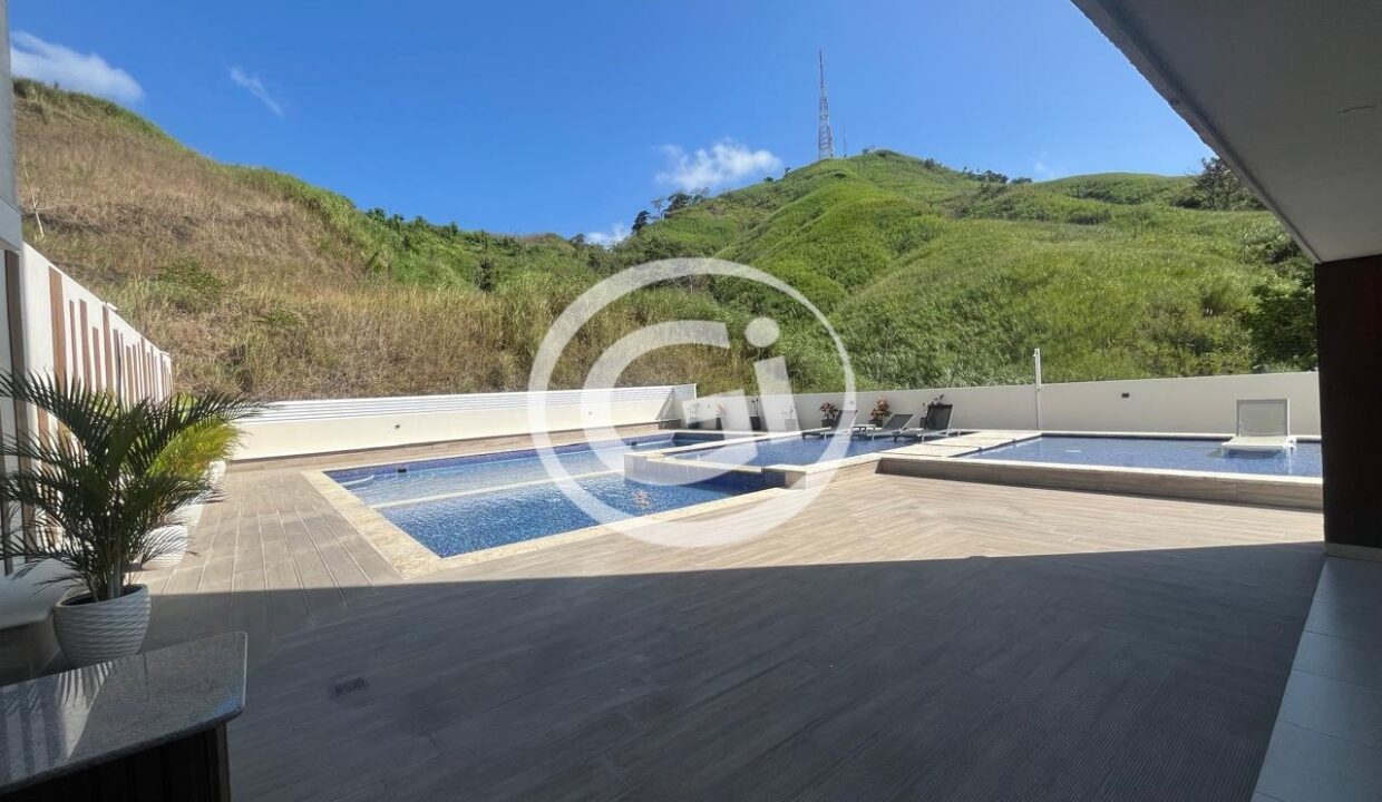 24. CH piscina