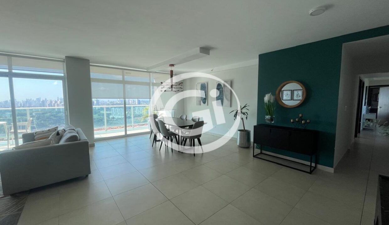 4. Country Heights comedor