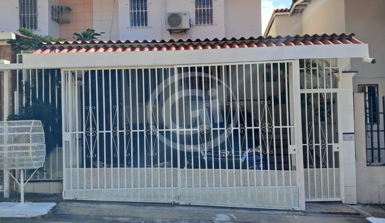 1. Casa Condado Etapa 1 Fachada
