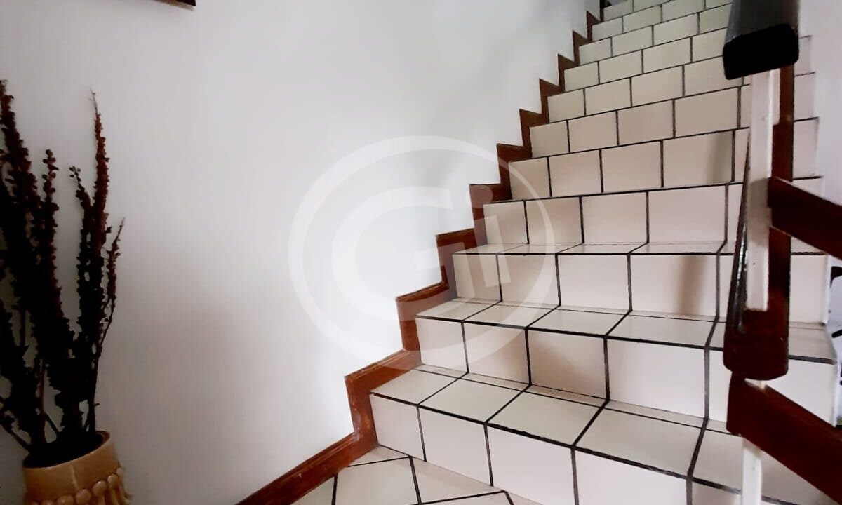 5. Casa Condado Etapa 1 escalera