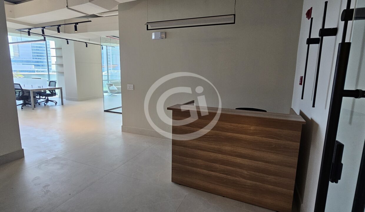 7. Recepción de oficina. Costa del este