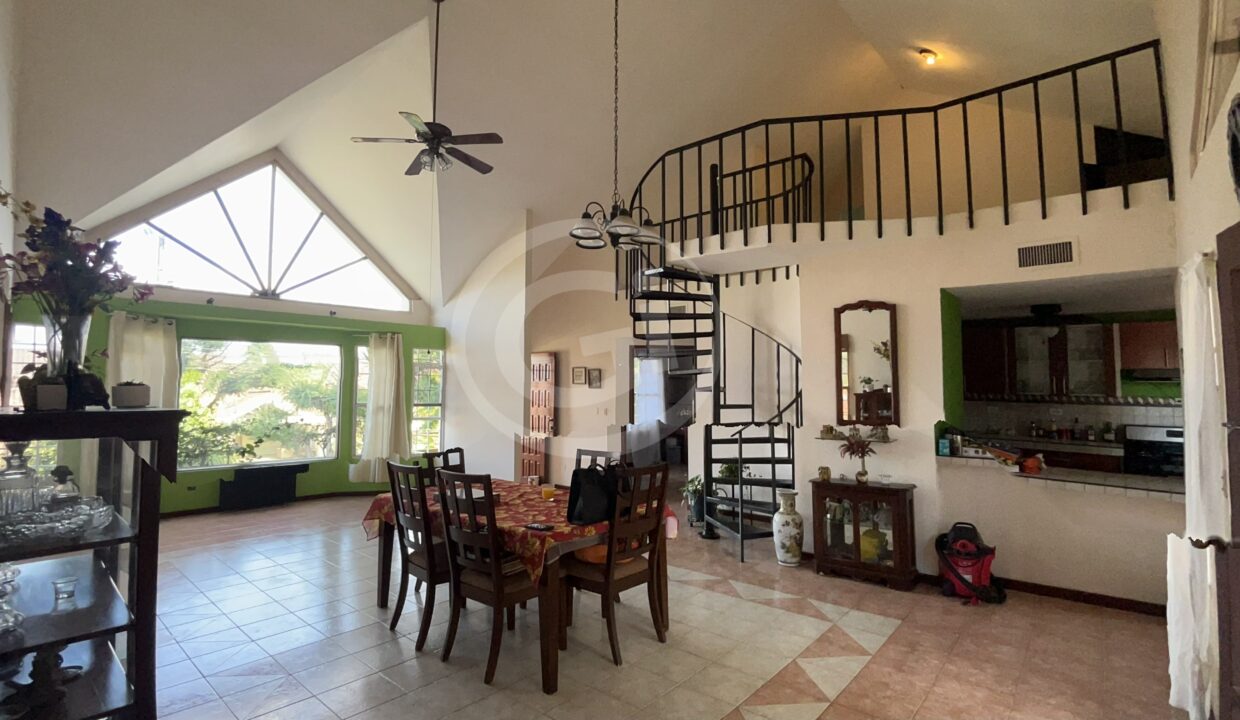 10. Casa venta La Montañesa