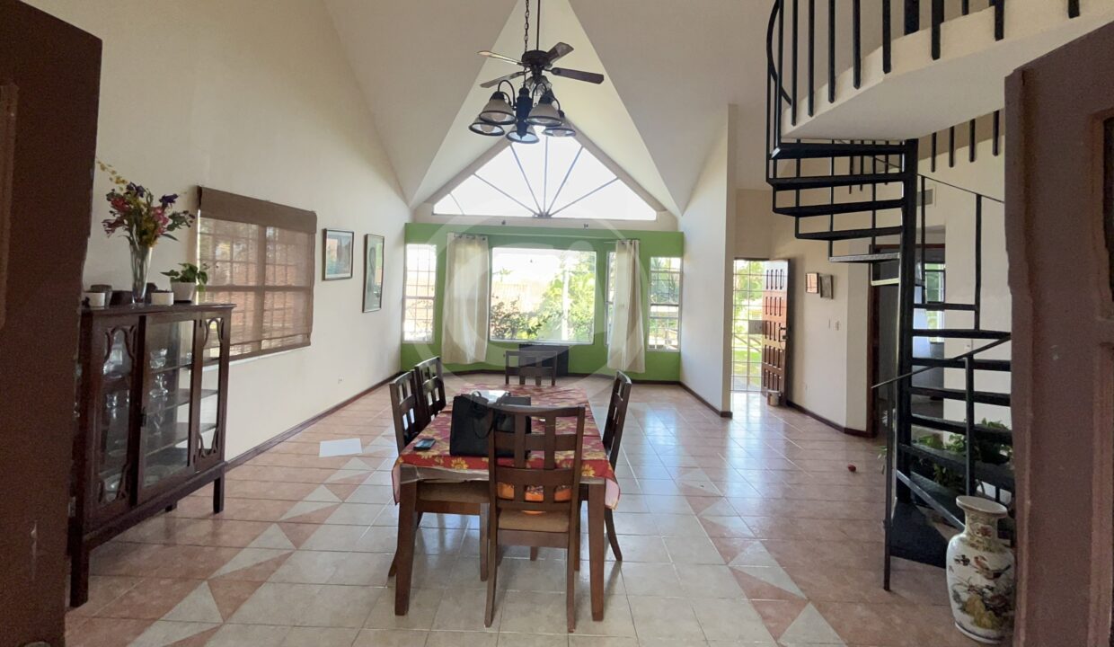 11. Casa venta La Montañesa