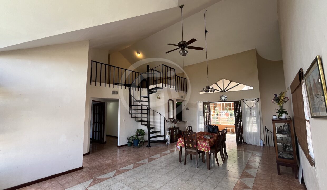 12. Casa venta La Montañesa