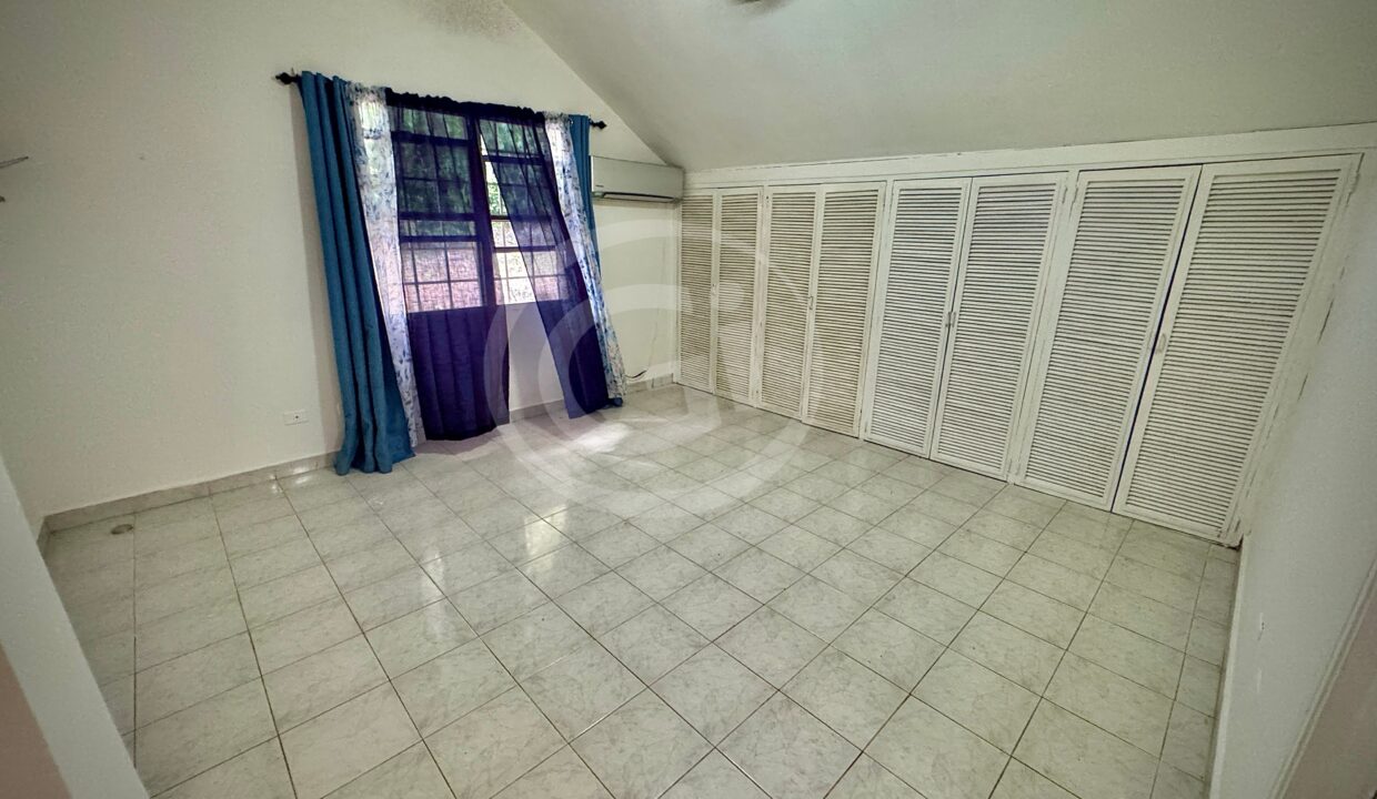22. Casa venta La Montañesa