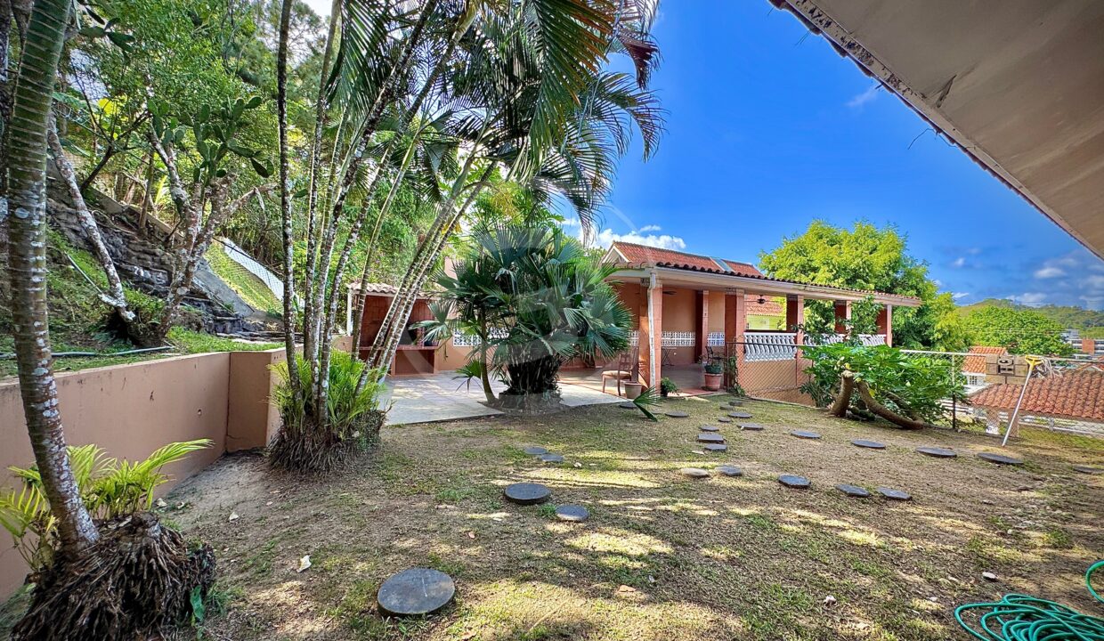 25. Casa venta La Montañesa