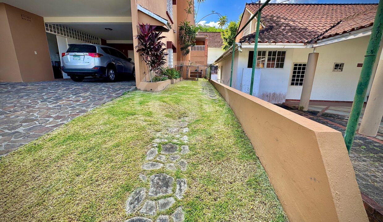 5. Casa venta La Montañesa
