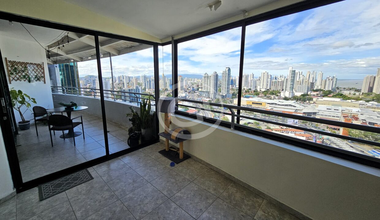 11. Balcon