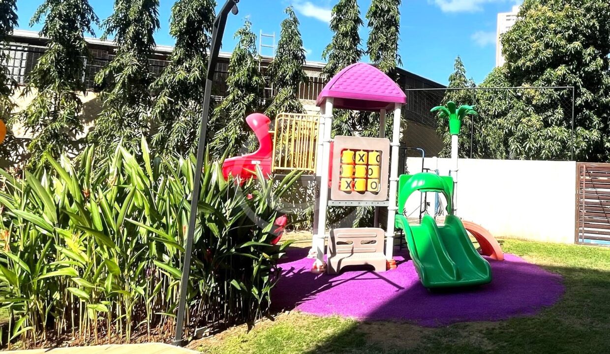 17. Spotlight playground