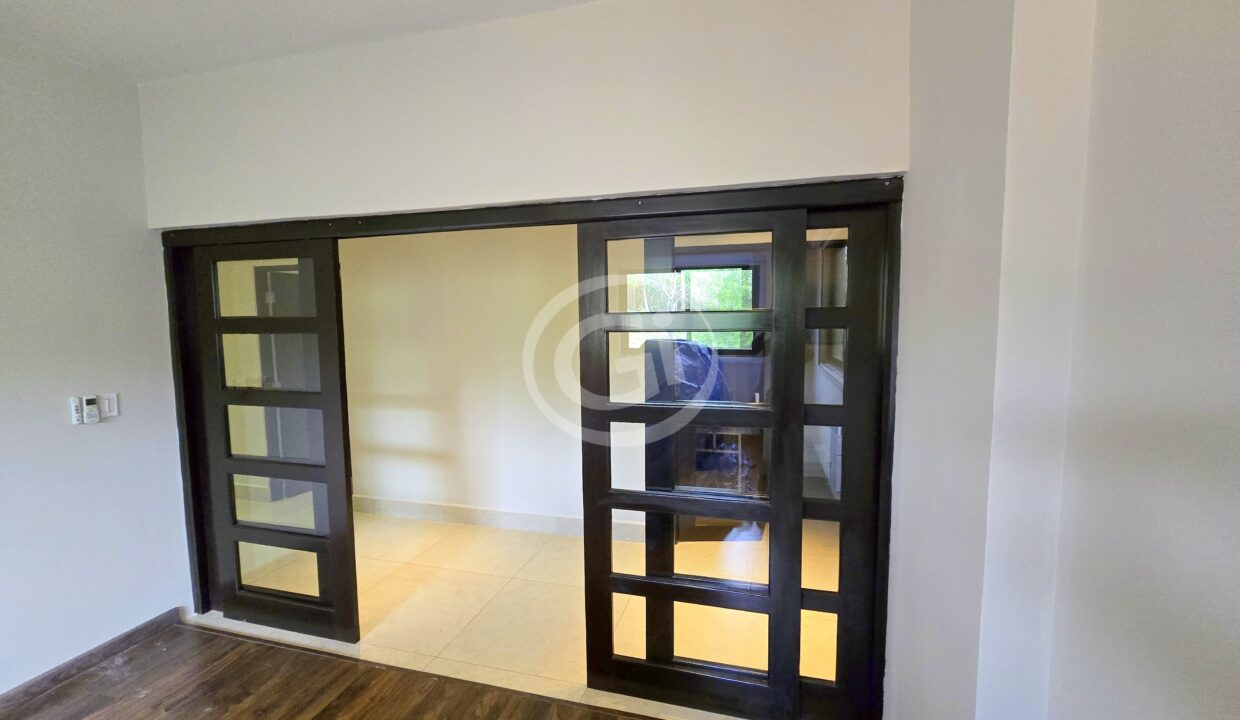 25. Sala Familiar Venta Apartamento Embassy Club Clayton