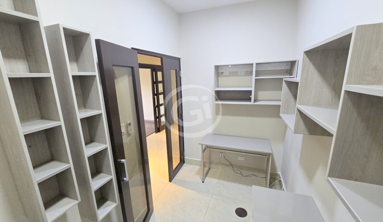 27. Oficina Venta Apartamento Embassy Club Clayton