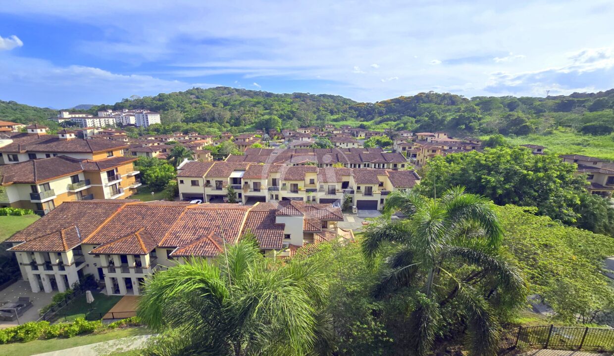 7. Terraza Venta Apartamento Embassy Club Clayton