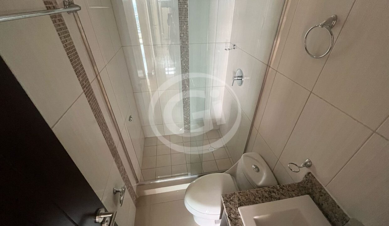 11. Victoria Royale baño secundario