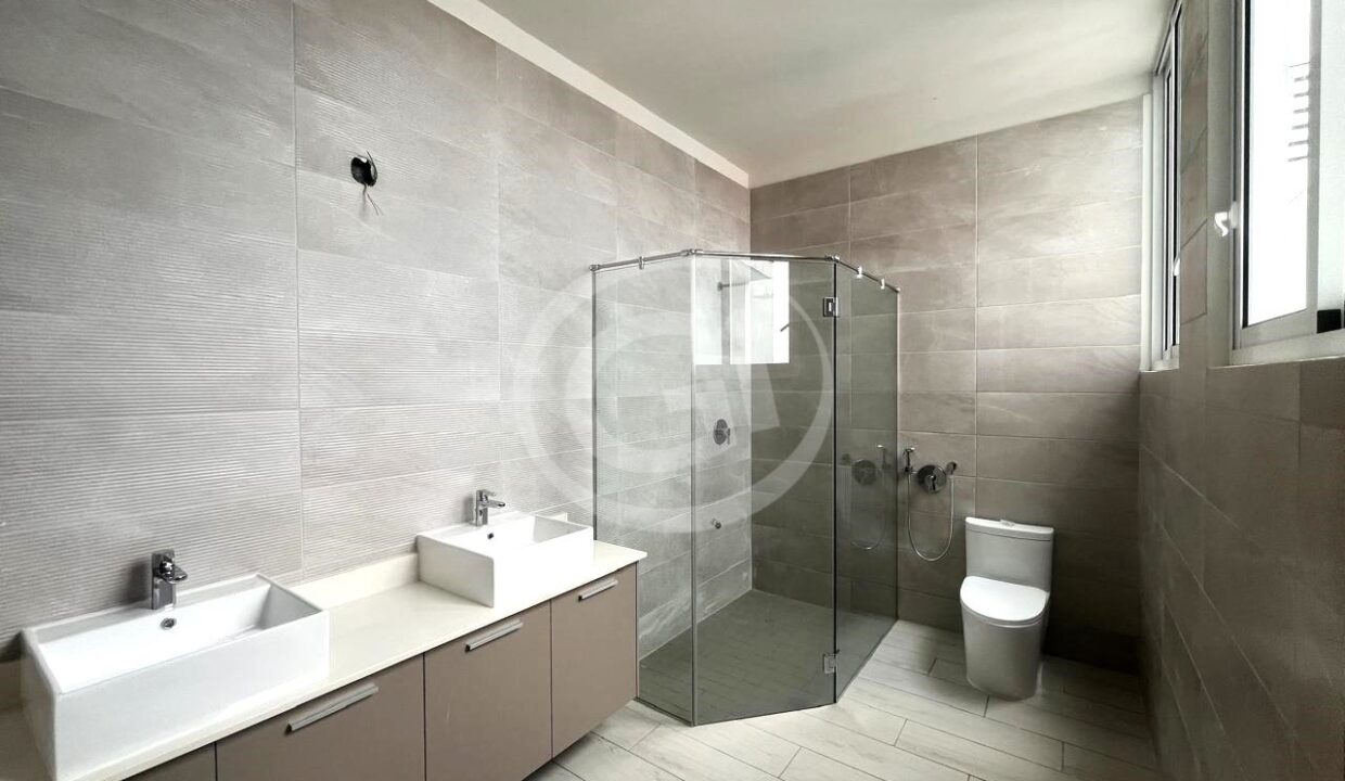 17. PH Bonavista baño principal