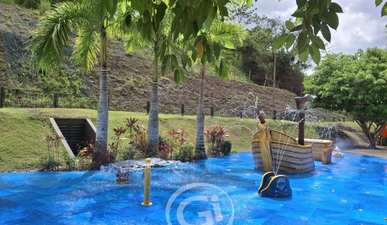20_amenidad_piscina