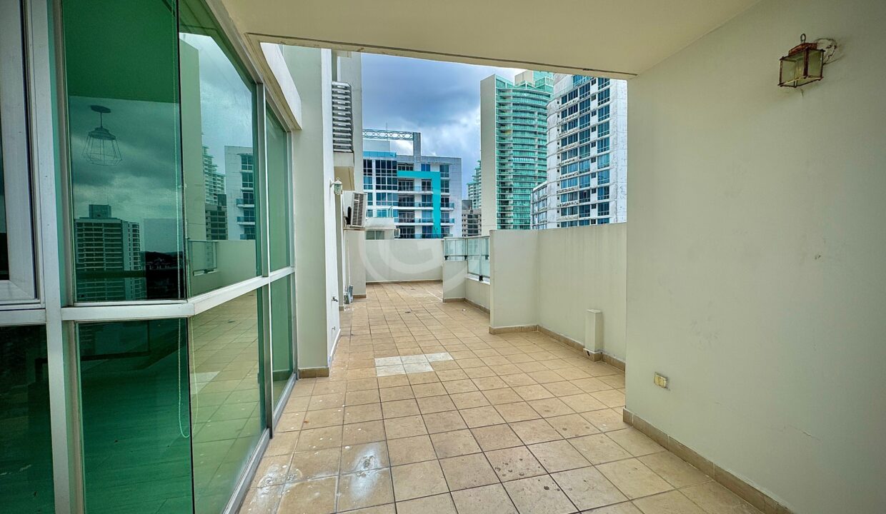 5. Terraza venta apartamento Bella Vista Belle View