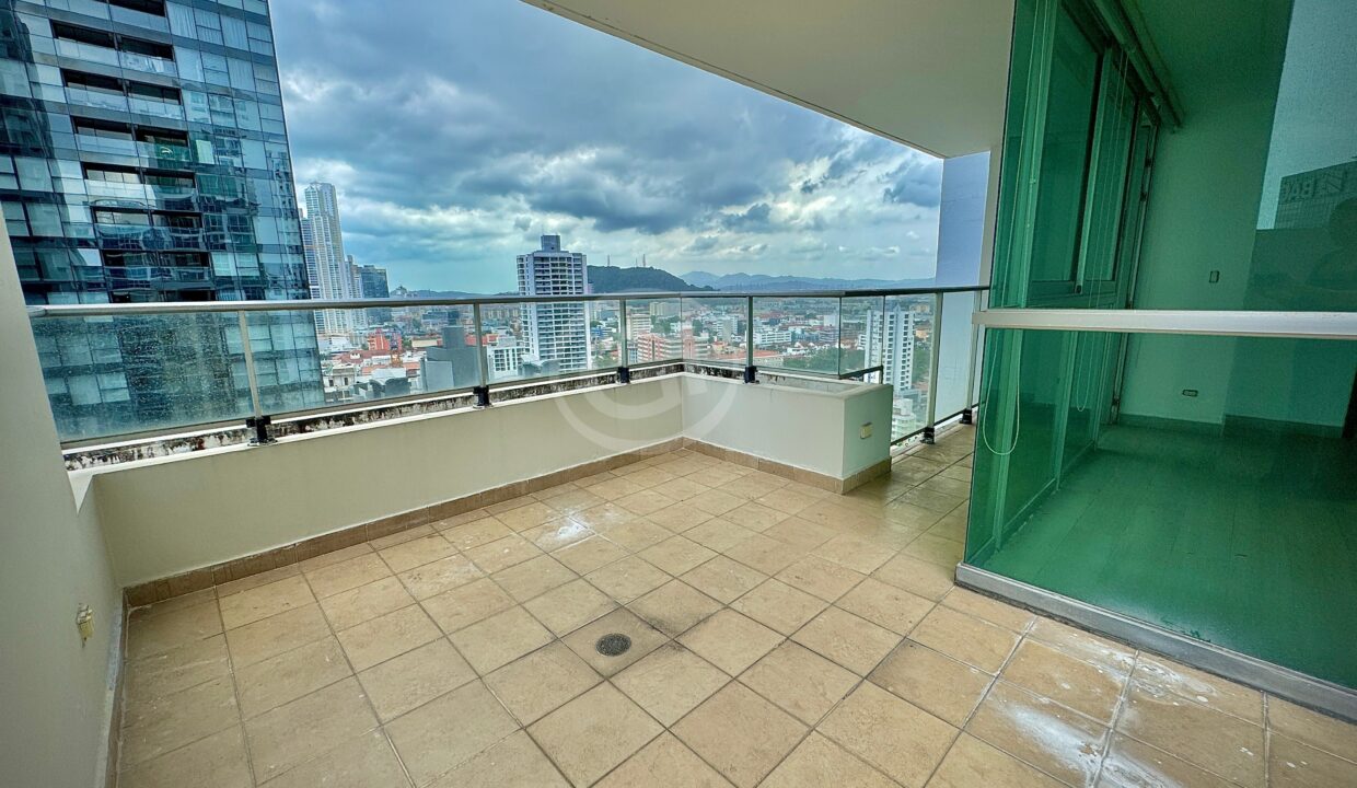 7. Terraza venta apartamento Bella Vista Belle View