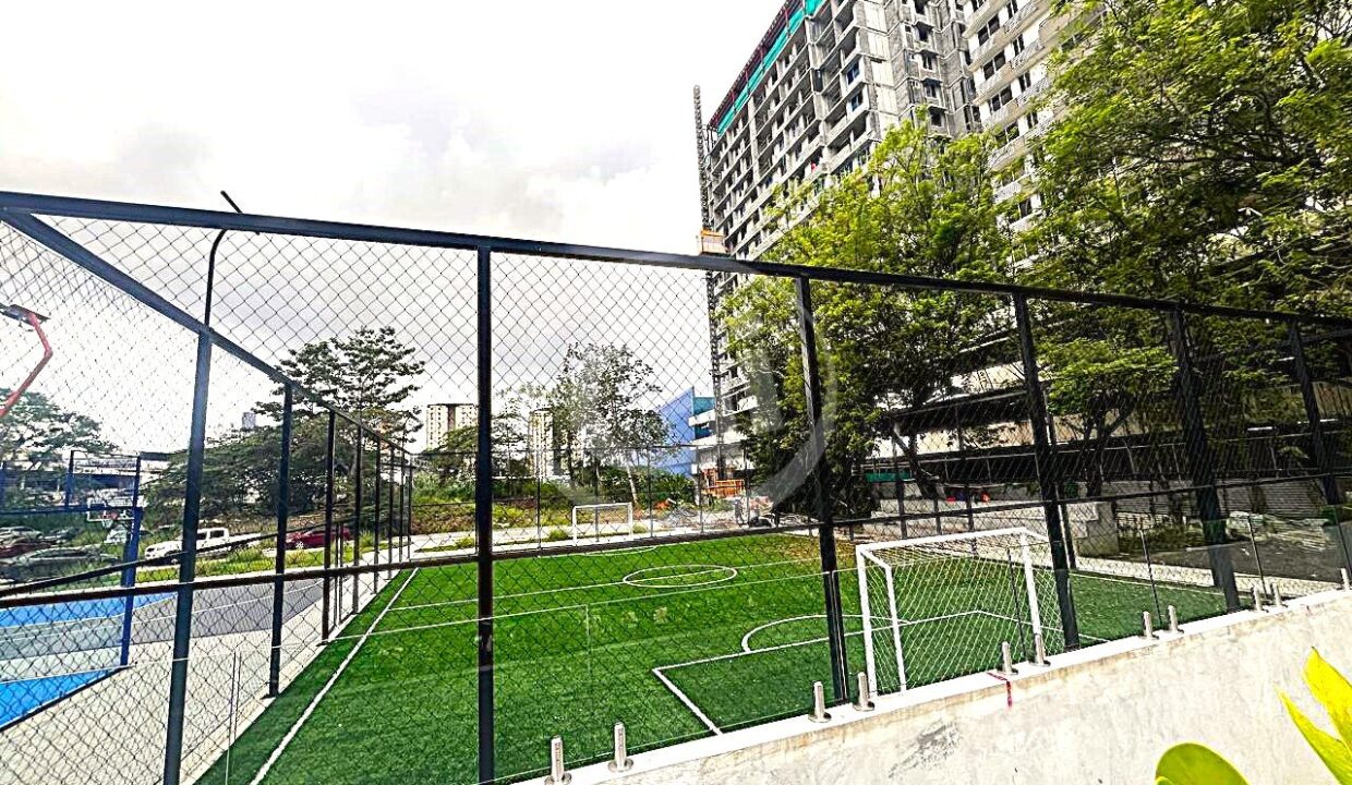 Condado Gardens Cancha de futbol GI