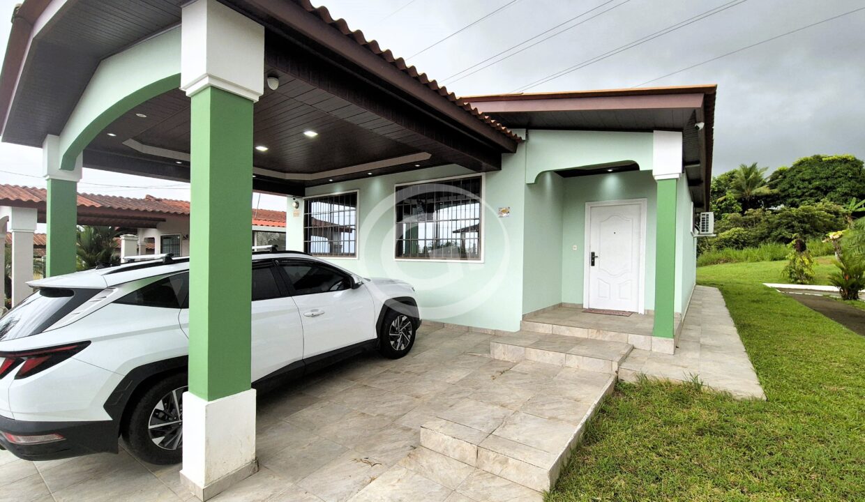 1 Fachada