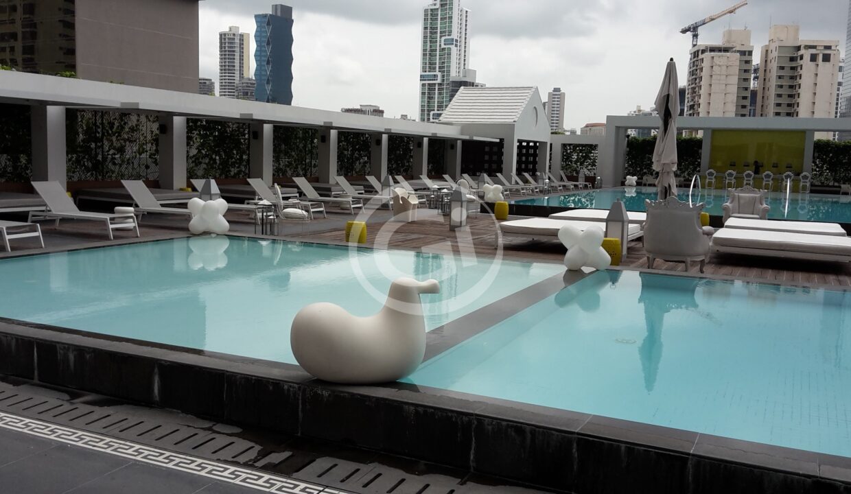 16. Piscina. alquiler Yoo