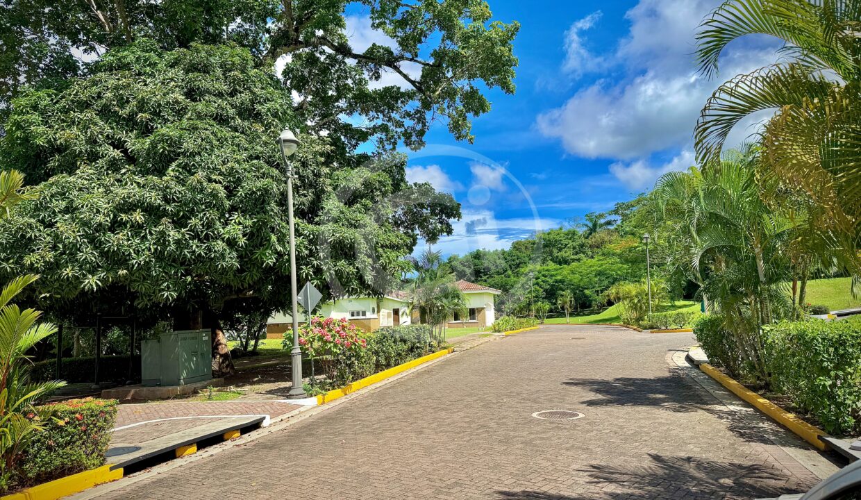 26 Casa venta Tucan Howard Golf
