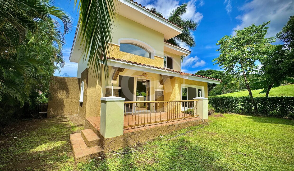 8 Casa venta Tucan Howard Golf