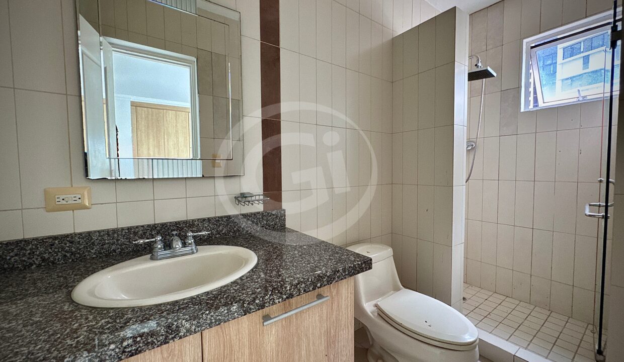 20. Baño venta apartamento Tao San Francisco