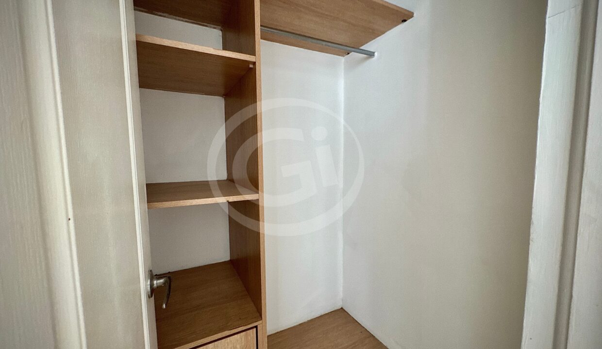 25. Walk in closet venta apartamento Tao San Francisco