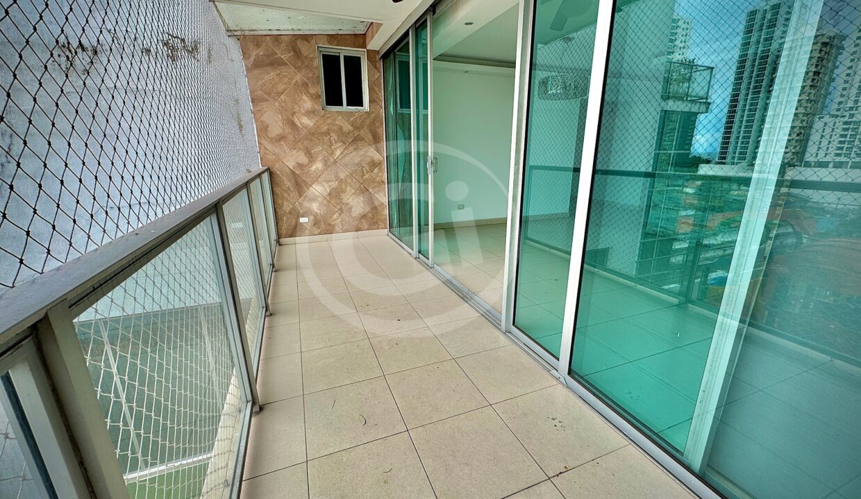 3. Balcón venta apartamento Tao San Francisco