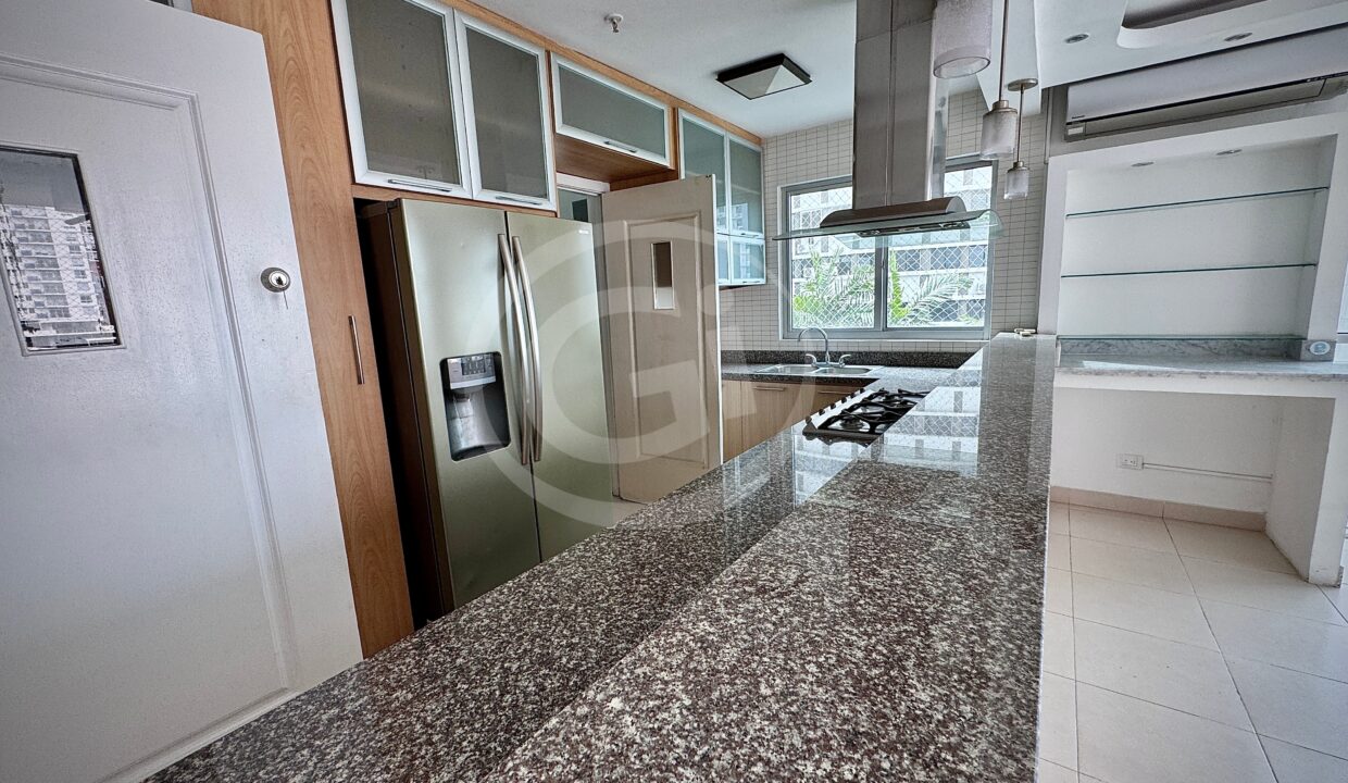 5. Cocina venta apartamento Tao San Francisco