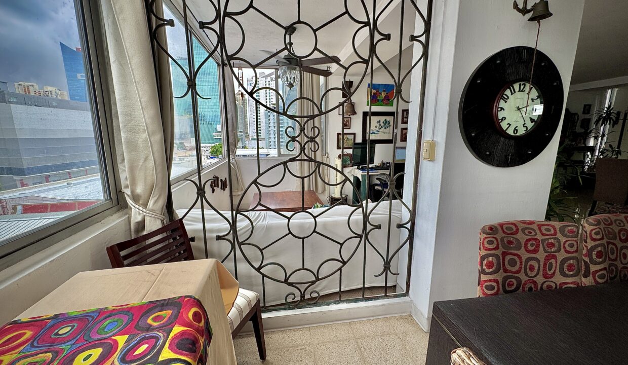 8. Apartamento venta Paitilla Plaza Balboa