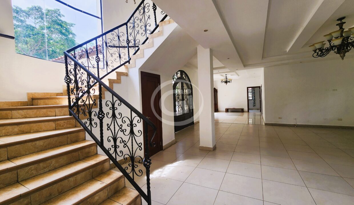 10. Sala Casa Venta Llanos de Curundu