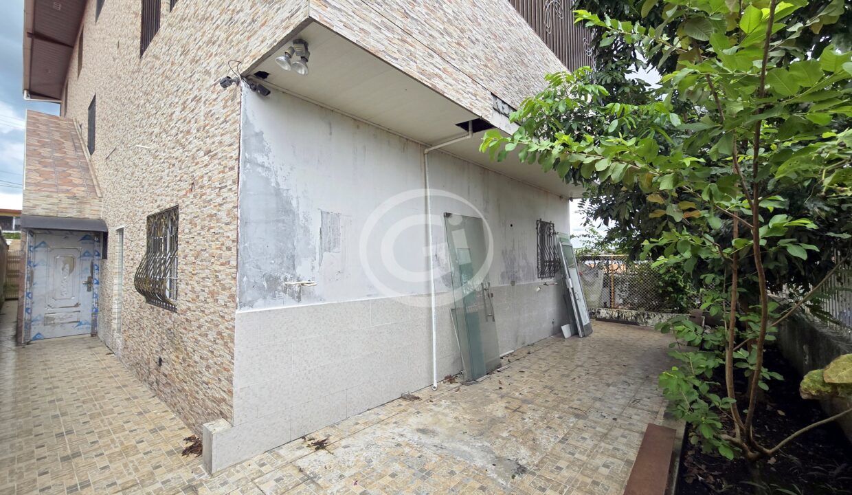 14. Patio (3)