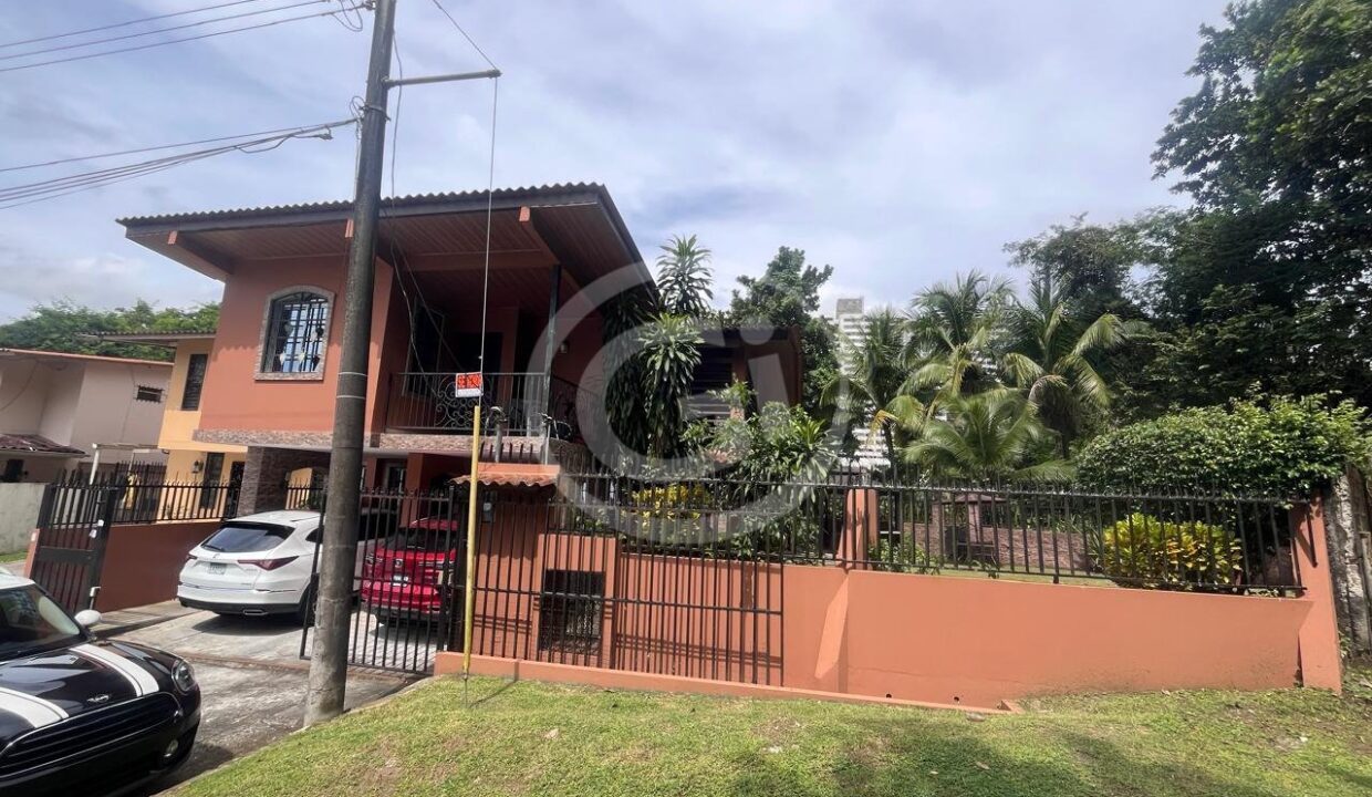 2. Condado fachada