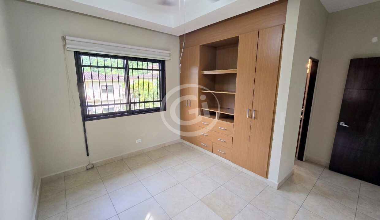 21. Hbitación 2. Embassy Club Clayton. Casa en Venta o Alquiler