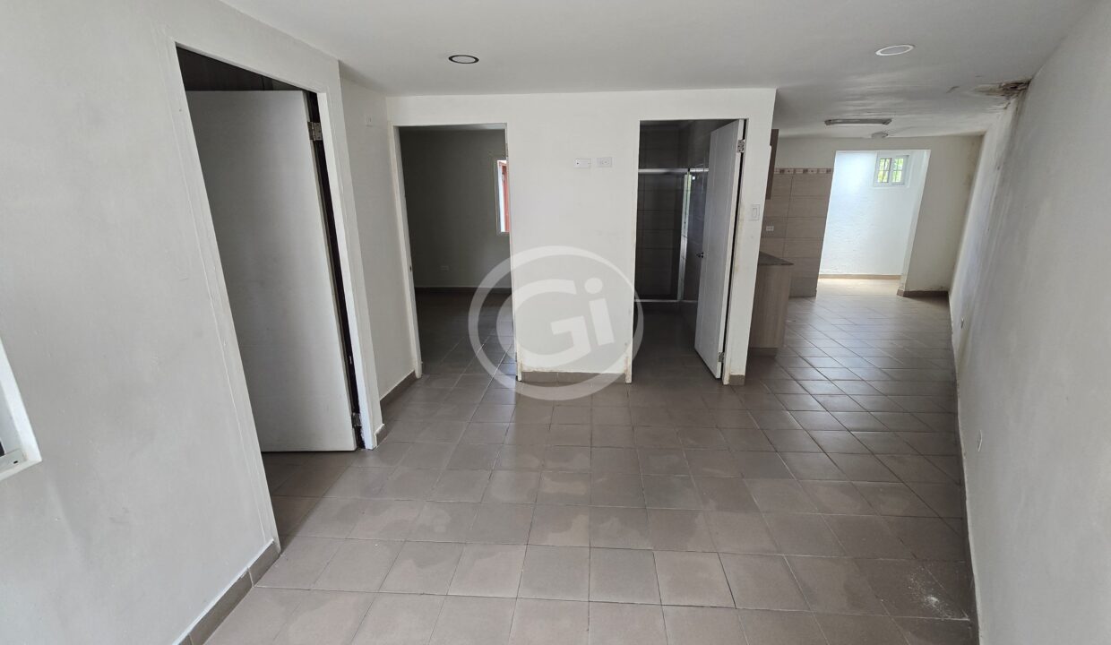 23. Apartamento Sala-Comedor. Venta Quintas de Versalles Lyon