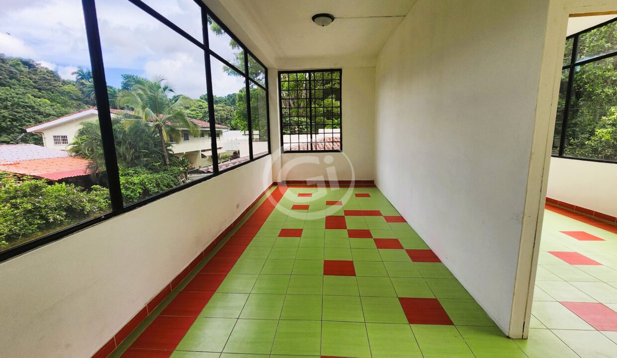 24. Habitacion 5 Piso 1 Casa Venta Llanos de Curundu