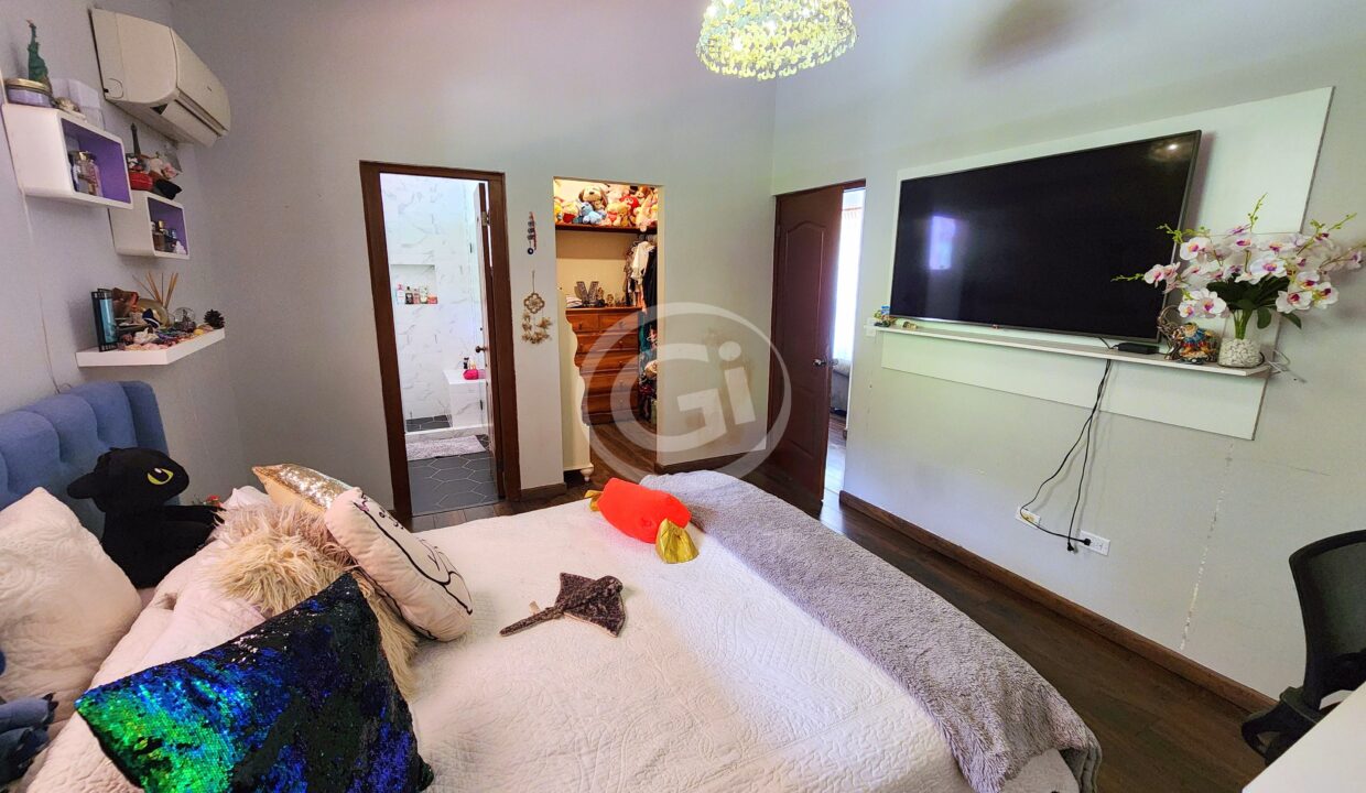 24. Habitación Secundaria 1. Casa en Venta Camino de Cruces. Panamá