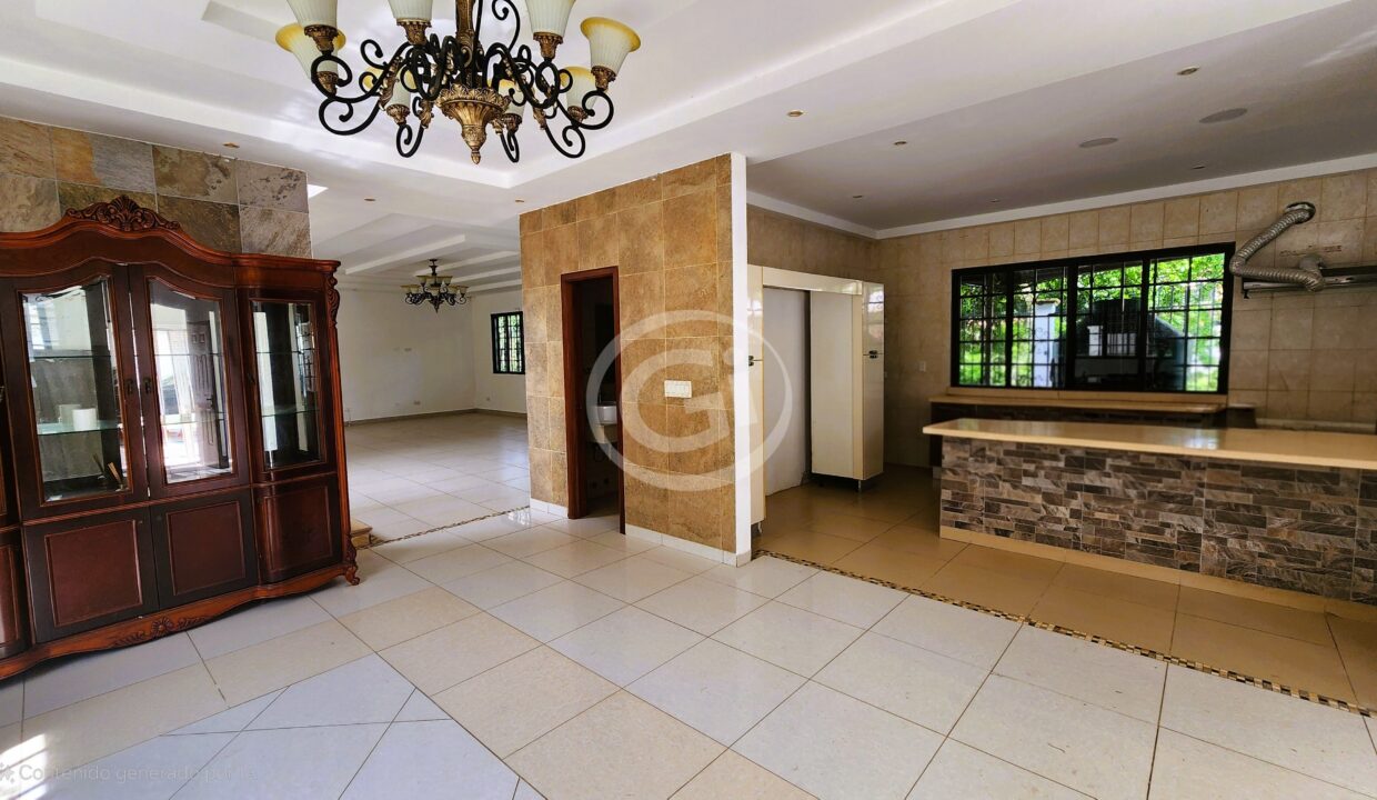 3. Cocina Comedor Casa Venta Llanos de Curundu