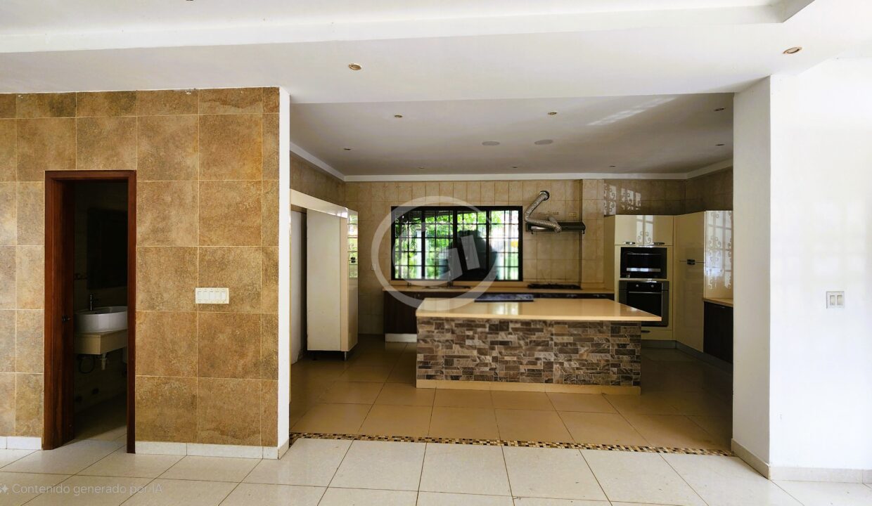 5. Cocina Comedor Casa Venta Llanos de Curundu