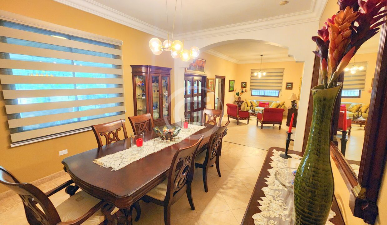 7. Comedor. Casa en Venta Camino de Cruces. Panamá