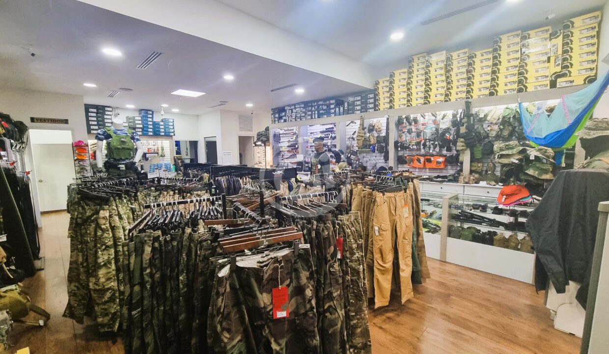 7. Local Venta Albrook Mall