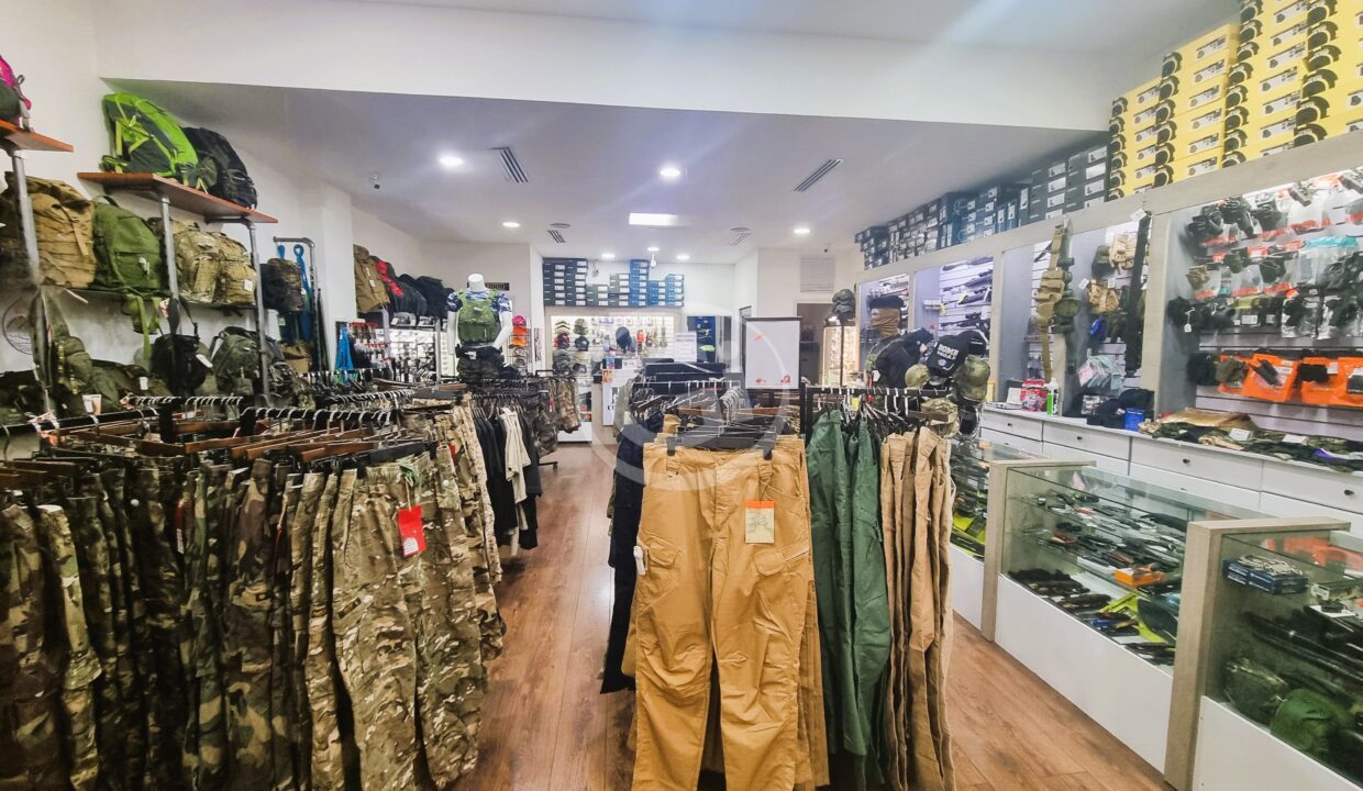 8. Local Venta Albrook Mall