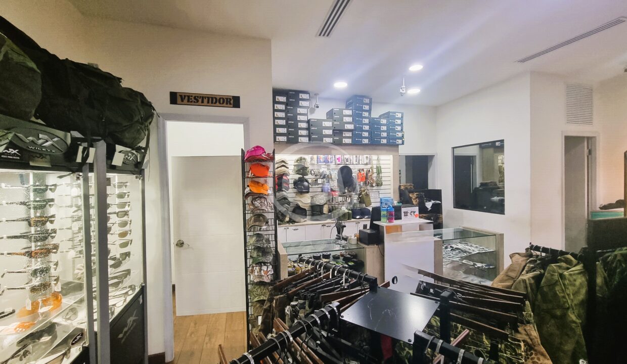 9. Local Venta Albrook Mall