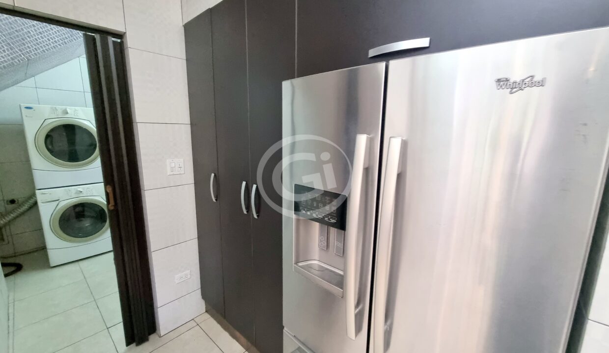 10. Cocina. Embassy Club. Alquiler TownHome